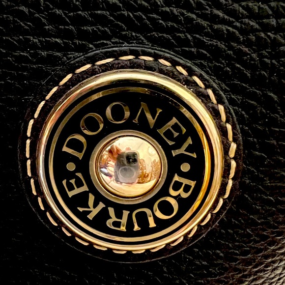 Dooney & Bourke black pebble leather medium satchel. Vintage and rare. - Picture 2 of 9